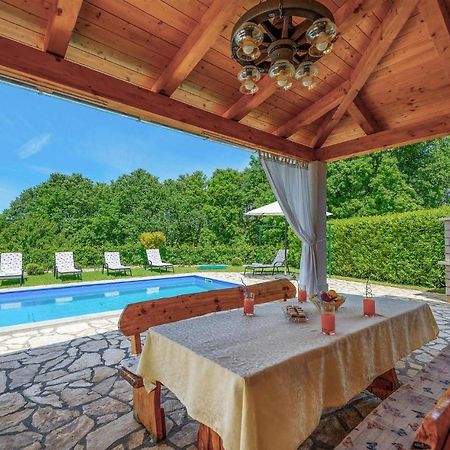 Cozy Home In Pamici With Kitchen Екстериор снимка
