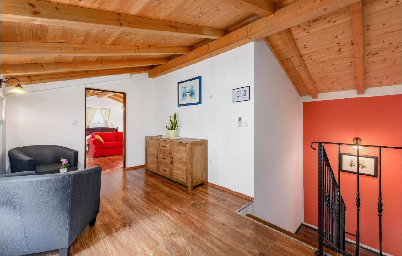 Cozy Home In Pamici With Kitchen Екстериор снимка
